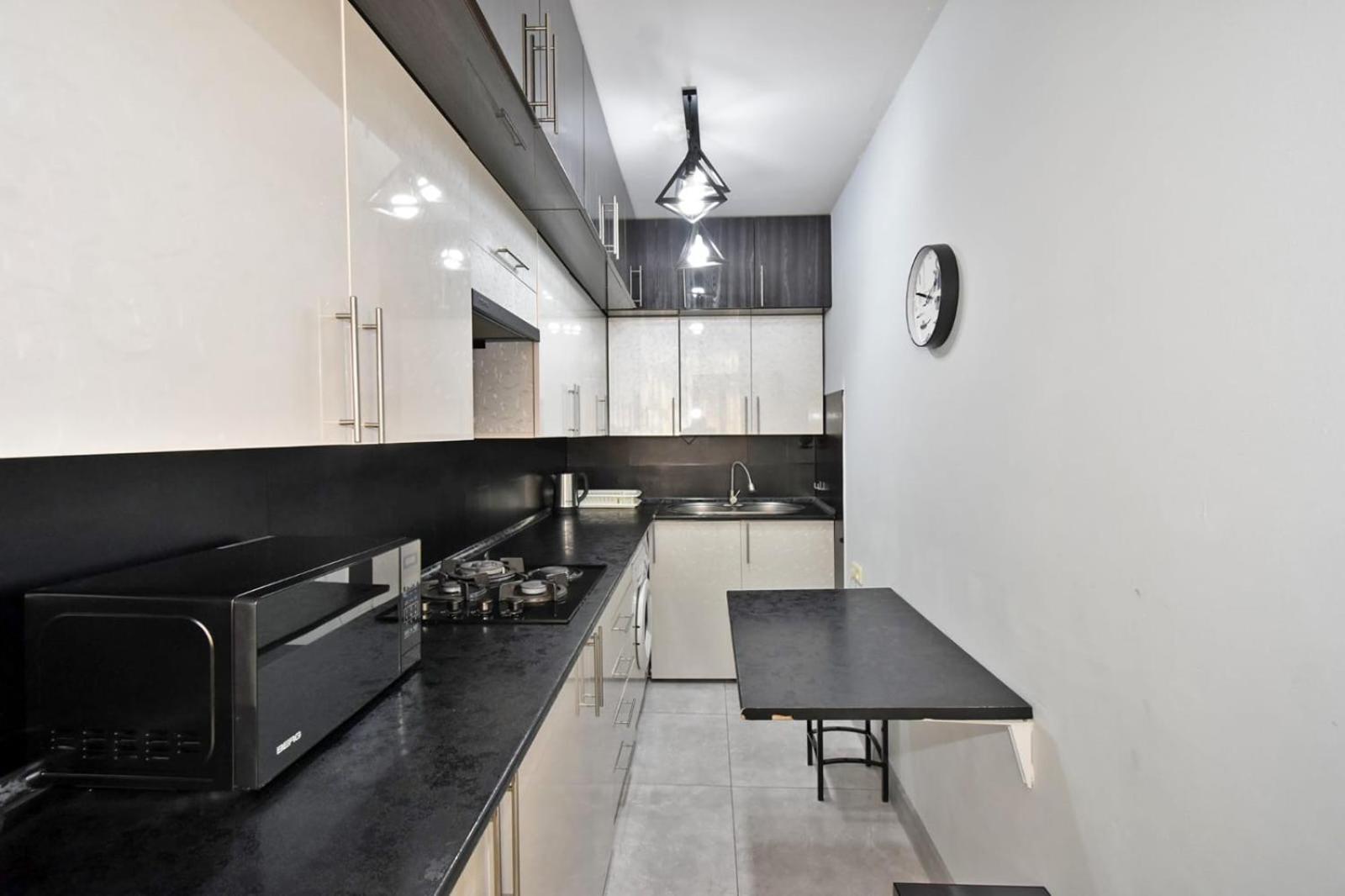 Luxury Spacious Apartment On Saryan Street.Centre Jereván Kültér fotó